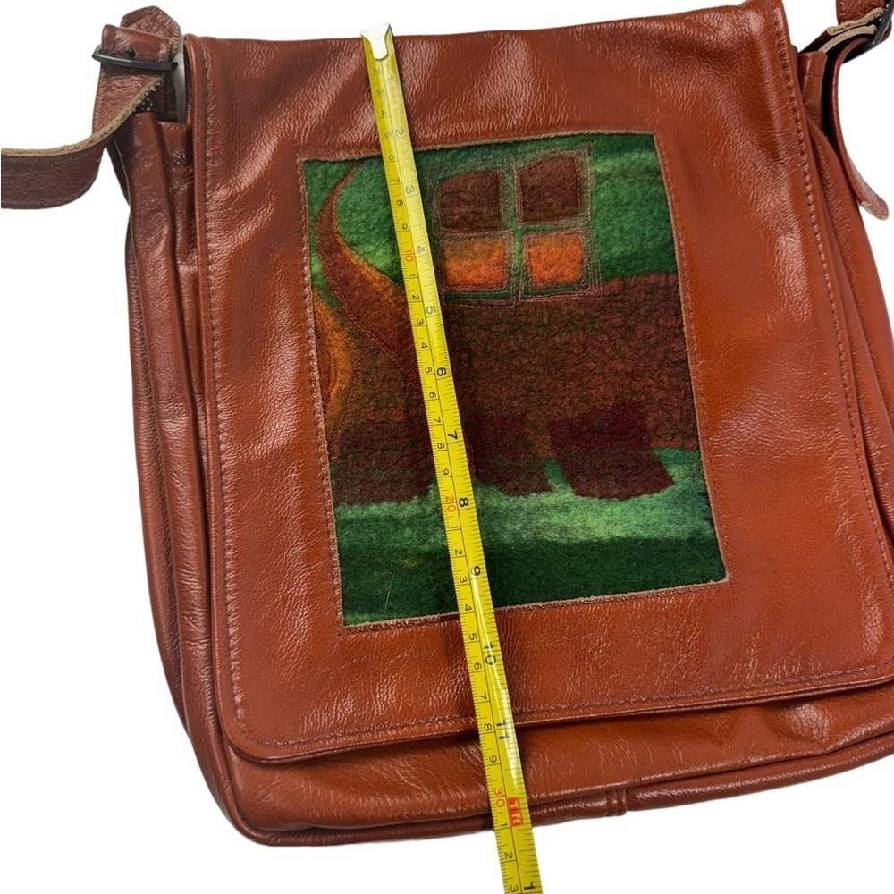Hand Crafted Leather Purse, Southwestern Style, - Picture 5 of 9